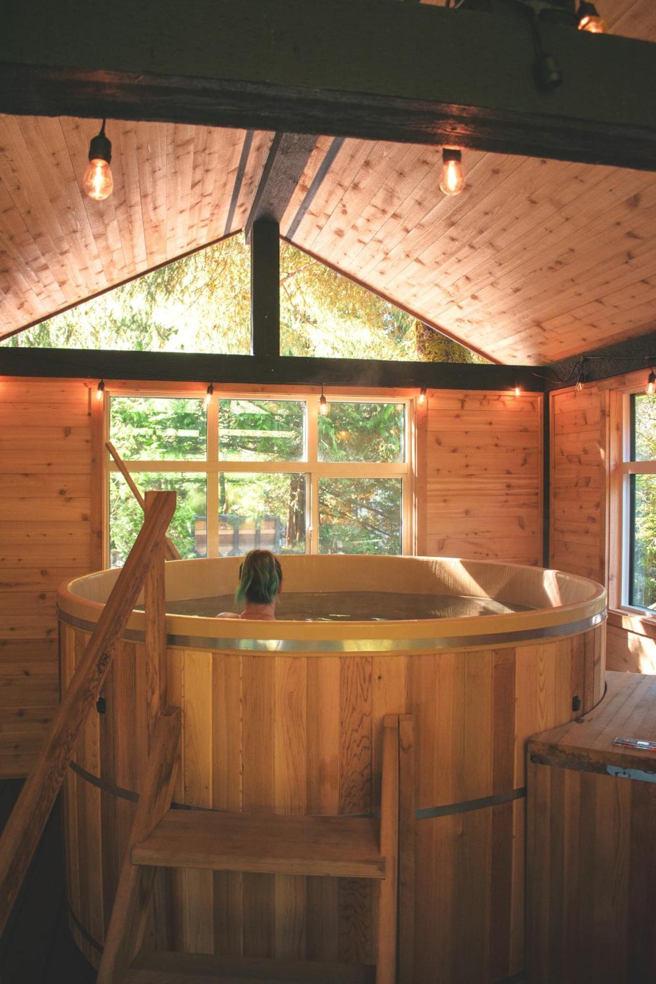 Wild Coast Wilderness Resort Port Renfrew Exterior foto